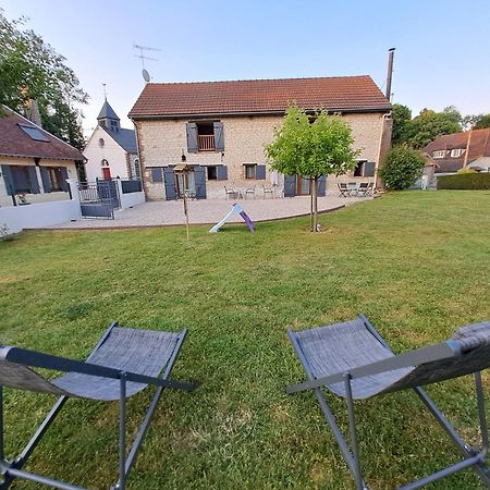 Chambres D'Hotes Le Clos Poli Montigny-les-Monts Buitenkant foto