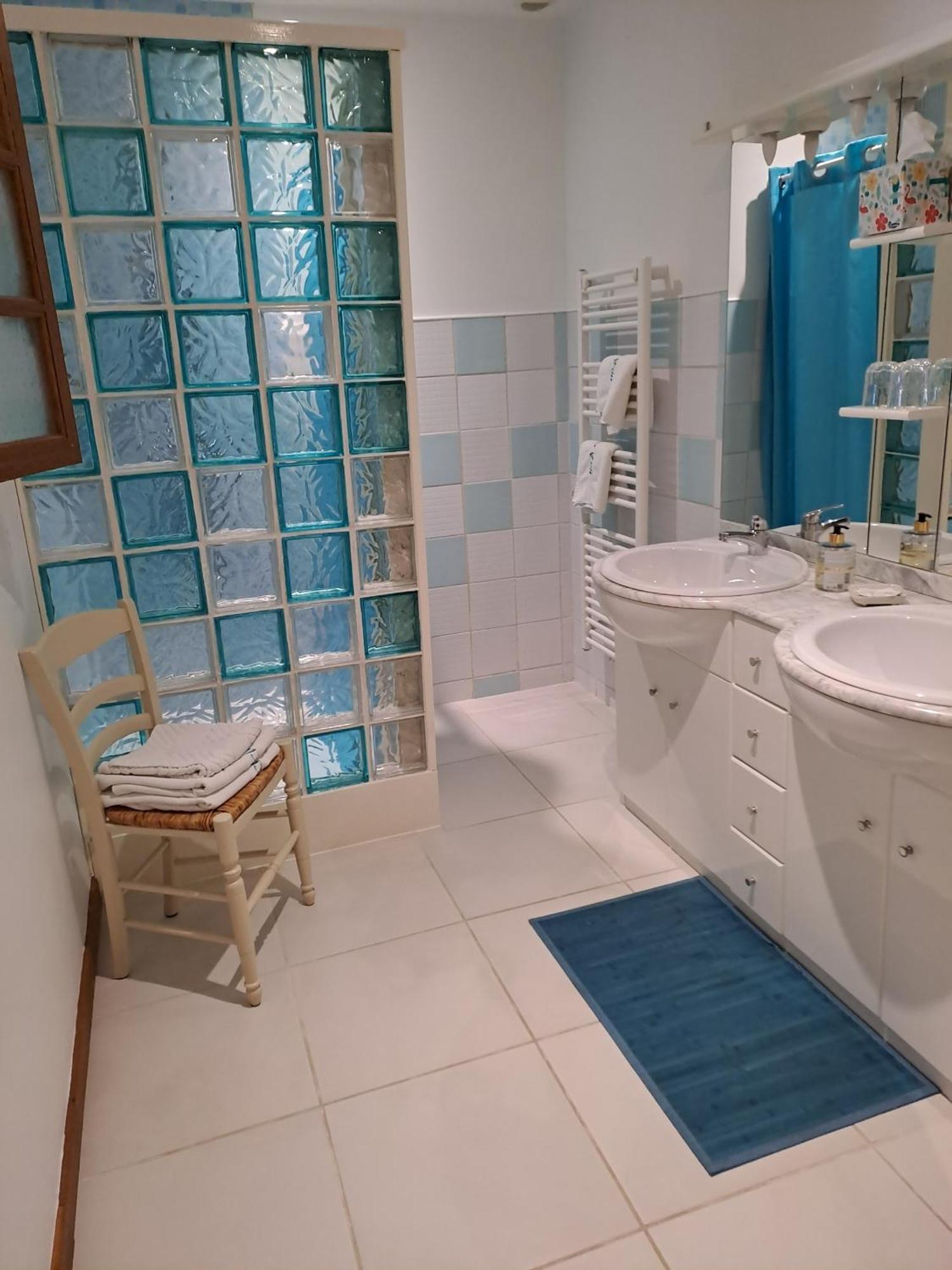 Chambres D'Hotes Le Clos Poli Montigny-les-Monts Kamer foto