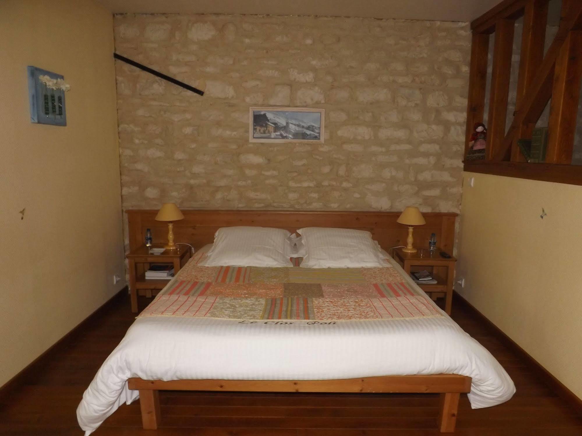 Chambres D'Hotes Le Clos Poli Montigny-les-Monts Buitenkant foto